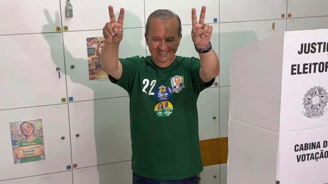 Jorginho Mello venceu em 285 dos 295 municípios de Santa Catarina, somando 2,9 milhões de votos. A não maioria em dez c…