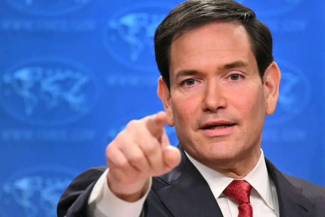 Marco Rubio chegou à Islândia nesta segunda para pressionar por maior influência americana no Ártico, após o acordo de …