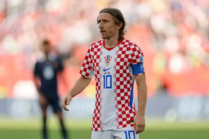 Modric fala sobre a derrota de 7 a 0 para a Inglaterra antes de enfrentar a Espanha. Pensei que a torcida de Split ia s…