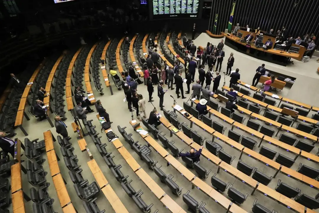 Câmara dos Deputados sem votações definidas depois do primeiro turno. A agenda não registra sessão deliberativa para os…