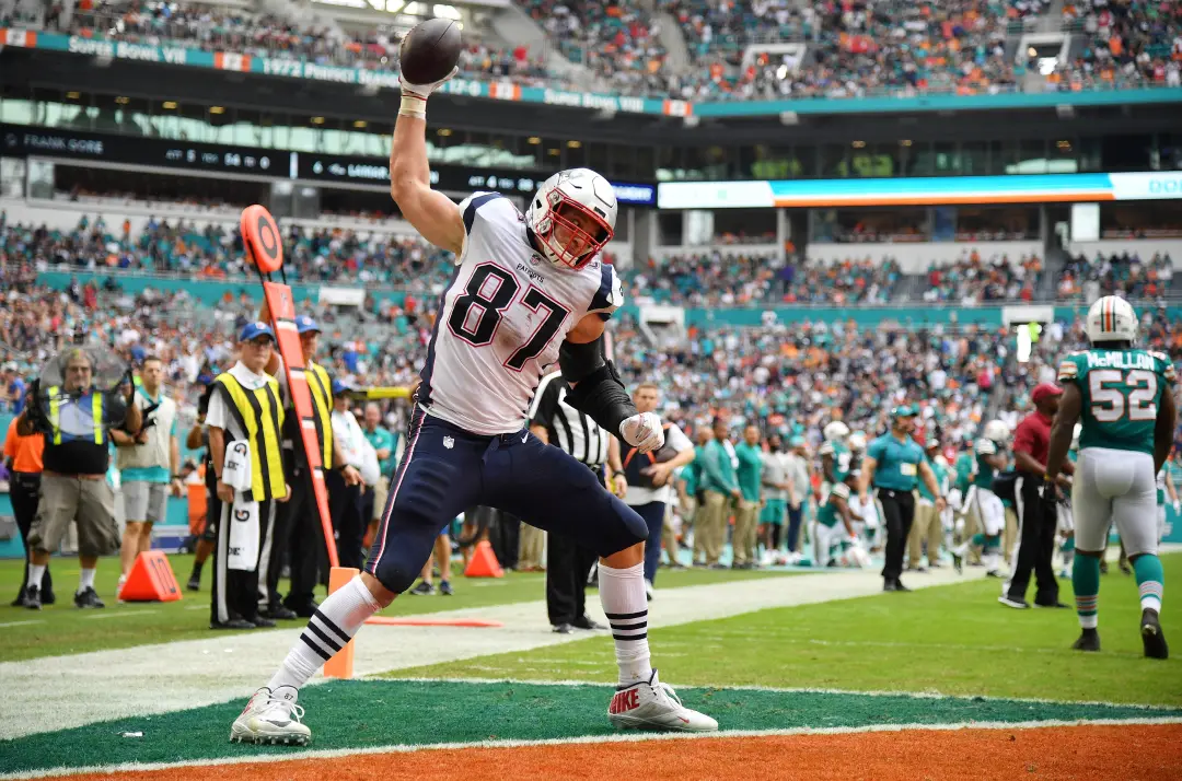 Matt Light faz sorteio para um fim de semana na Hall of Fame com Rob Gronkowski. A gente pode entrar pagando a partir d…