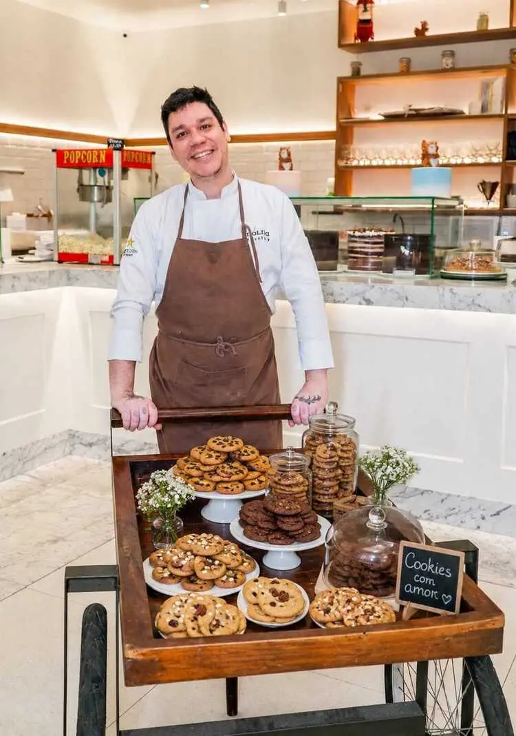 Chef Felipe Appia conduz oficina de cookies no Zona Sul Santa Mônica dia 10 de outubro, das 10h30 às 11h30. É legal ver…