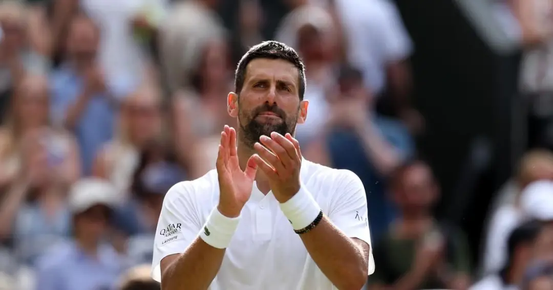Djokovic vence o ATP 500 de Pequim, seu primeiro título de 2026, após a desistência de De Minaur no início do segundo s…