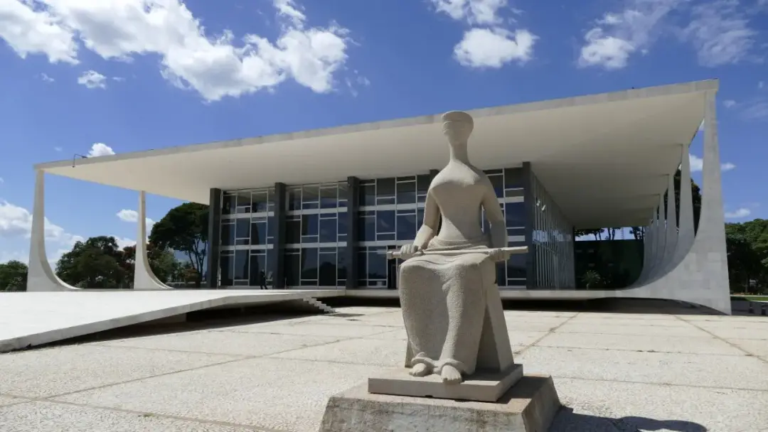 STF manteve a possibilidade de praças subirem a oficiais na PM de Goiás, decidido no julgamento da ADI 5775. Um mecanis…