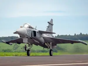 Primeiro caça Gripen feito no Brasil teve voo inaugural. É importante ver o avanço na nossa capacidade de construção ae…