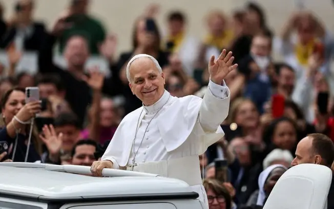 Papa Leão XIV pediu proteção de Nossa Senhora Aparecida aos brasileiros durante a Audiência Geral no Vaticano. É import…