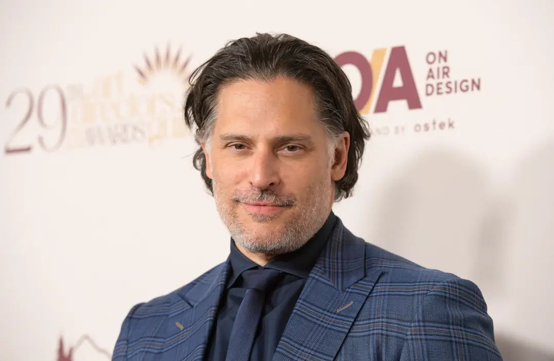 Joe Manganiello fala sobre a doença que exigiu a remoção de parte dos intestinos, dizendo que sentiu que renasceu. Uma …