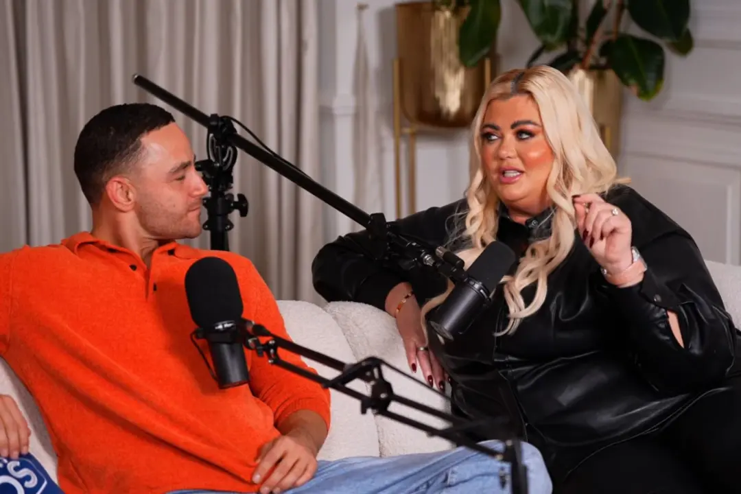 Gemma Collins falou no podcast dos Thomas Brothers que só tem quatro amigos celebridades na vida. Acho importante ter c…