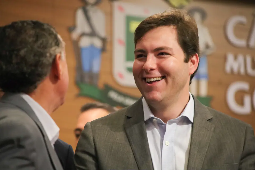 Lucas Kitão, aos 35 anos, foi eleito deputado estadual e vai dar continuidade aos projetos feitos na Câmara Municipal d…
