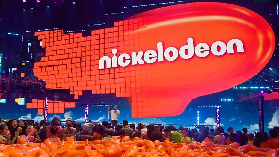Nickelodeon criou guias para pais e educadores sobre temas como identidade de gênero e antirracismo. A abordagem passo …