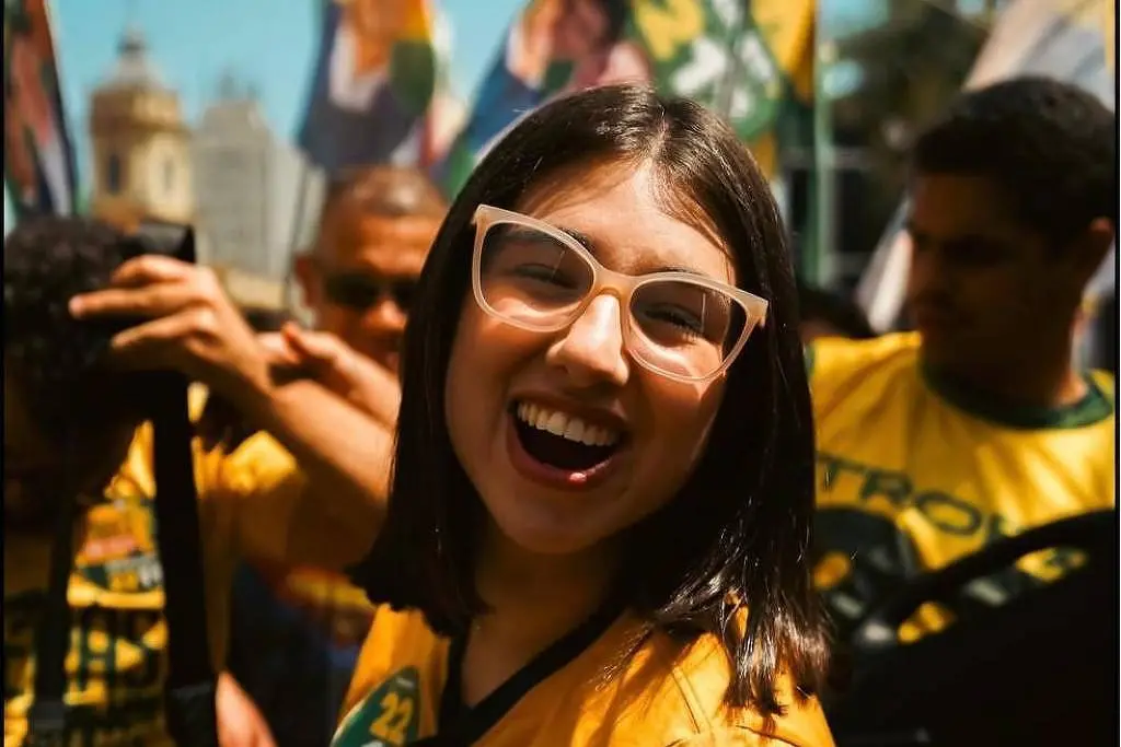 Eduarda Campopiano, a deputada mais votada de SP com 1,96 milhão de votos, apresentou projetos em Praia Grande que repe…