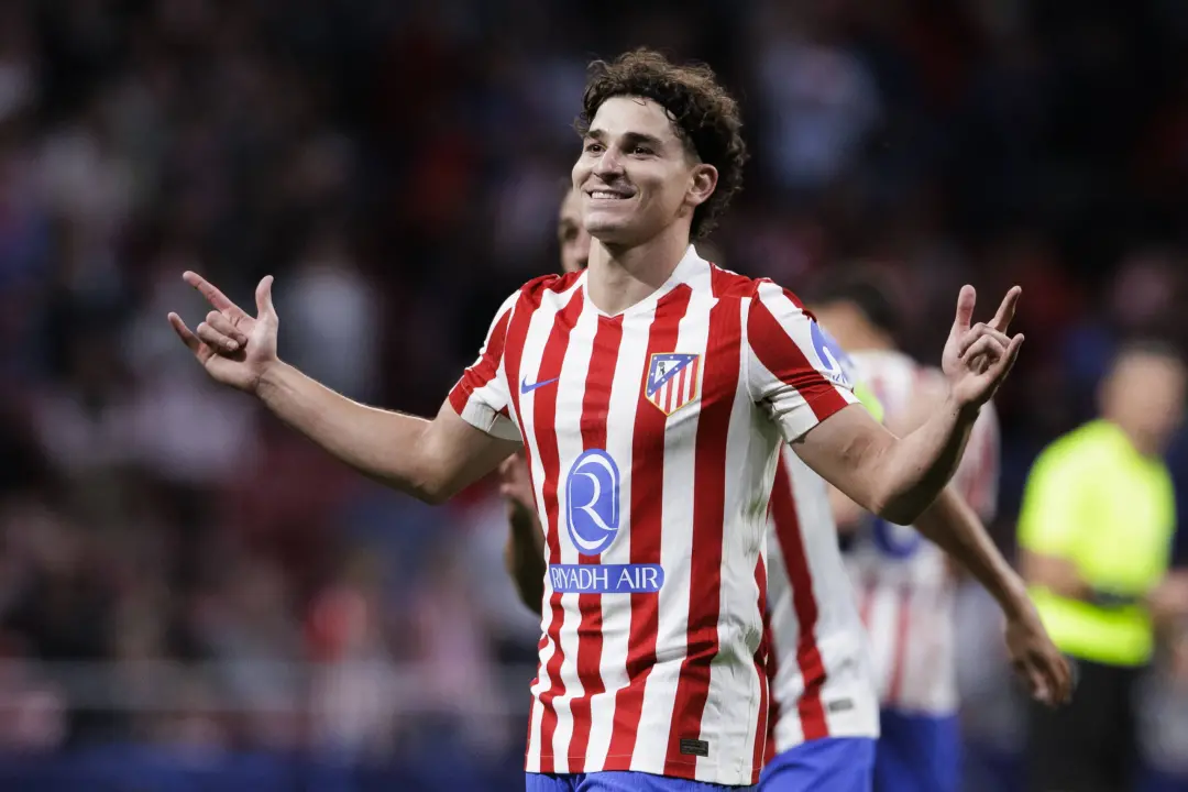 Arsenal quer de novo Julian Alvarez, e o jogador tá pensando seriamente em ir para o Emirates Stadium em janeiro. A sit…