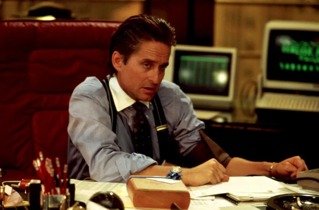 Michael Douglas falou que atriz de Wall Street teve um relacionamento terrível com o elenco e equipe, principalmente co…