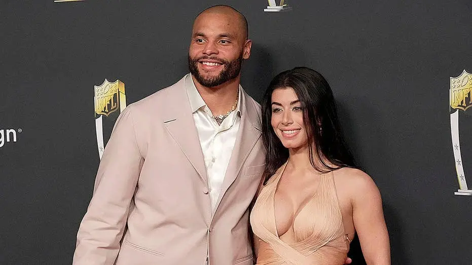 Sarah Jane Ramos confrontou Craig Carton sobre a defesa dele do Dak Prescott, falando que 350 milhões de dólares no con…