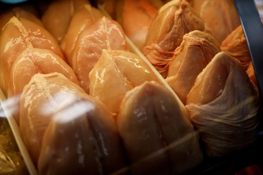500,3 mil toneladas de carne de frango exportada pelo Brasil em setembro, um aumento de 3,7% em relação ao ano passado.…