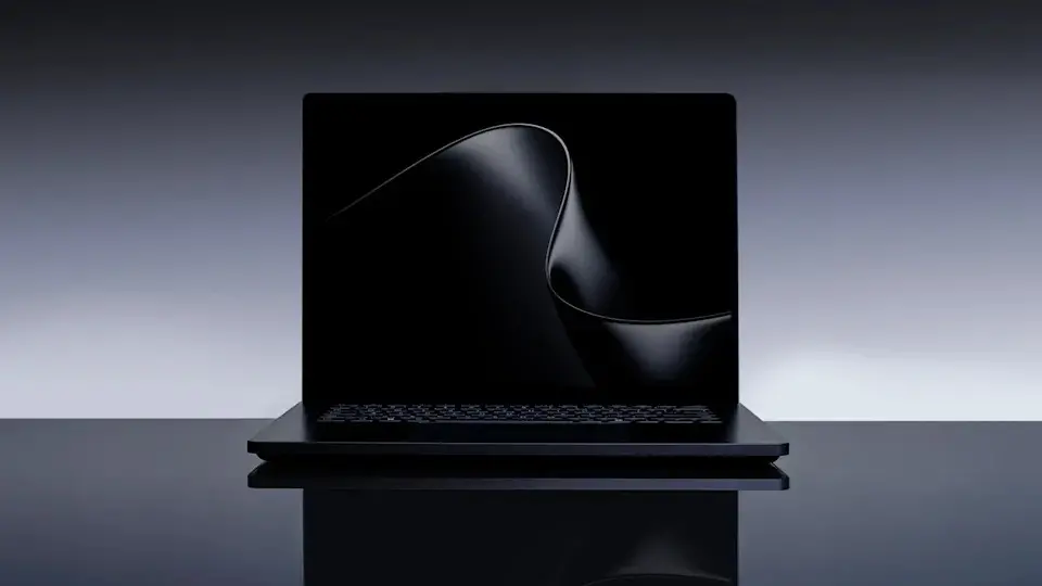 Microsoft lança Surface Laptop Ultra com chip da Nvidia, prometendo respostas de IA duas vezes mais rápidas que o MacBo…