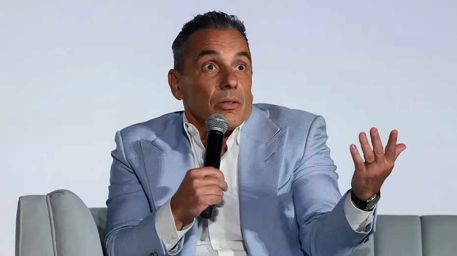 Mudança no SiriusXM trocou o Raw Comedy, que tinha mais de 800 compositores, pela Comedy Radio com foco em nomes mais c…