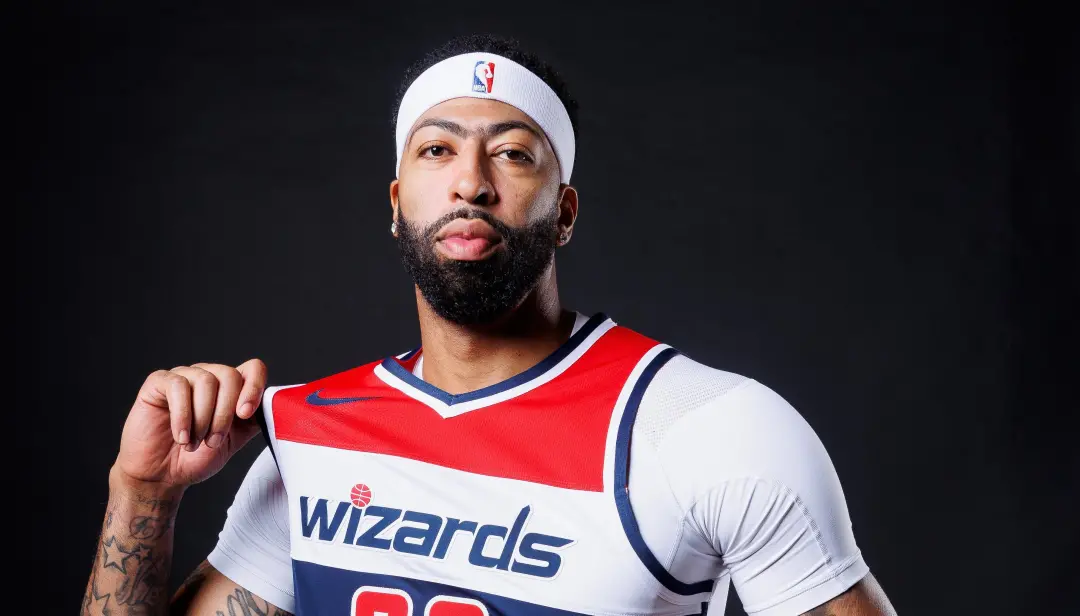 Anthony Davis, do Washington Wizards, deve não conseguir uma extensão máxima de contrato. Com histórico de lesões e a f…