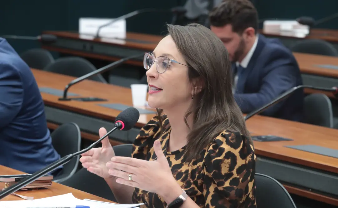 Projeto de Lei 2338/26 define regras para cooperados em home care, prevendo auxílio-transporte e alimentação em plantõe…