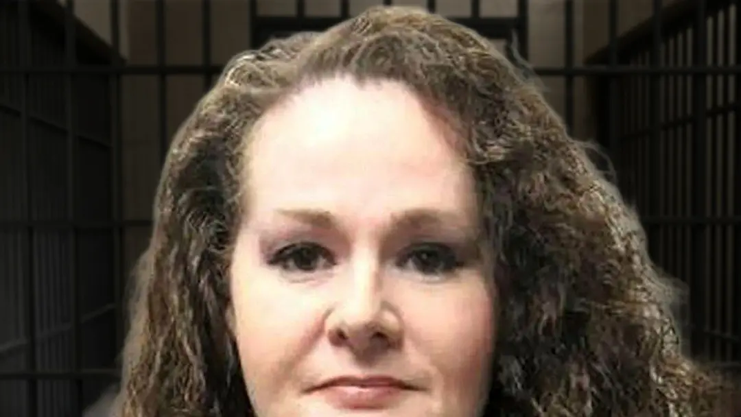 Christa Pike tem um indicativo de recuperação ao pedir seu iPad durante o processo em Los Angeles. É um sinal que mostr…