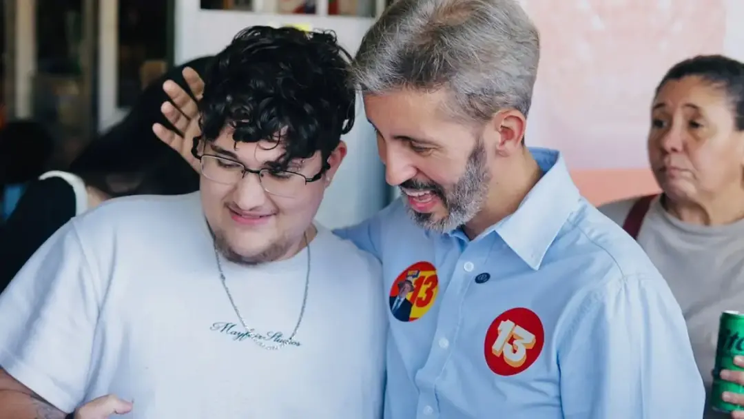 Leandro Grass amplia campanha nas ruas do Distrito Federal e busca alianças para o segundo turno. Ele diz que a disputa…