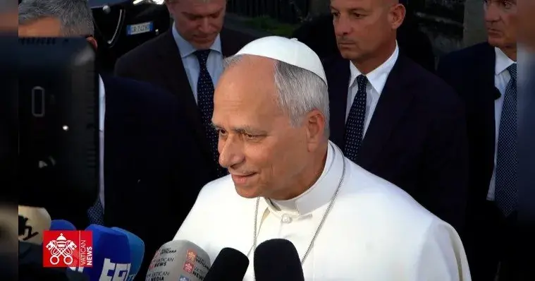 Papa Leao XIV pediu por brasileiros a intercessao de Nossa Senhora Aparecida durante a Audiencia Geral no Vaticano. É b…