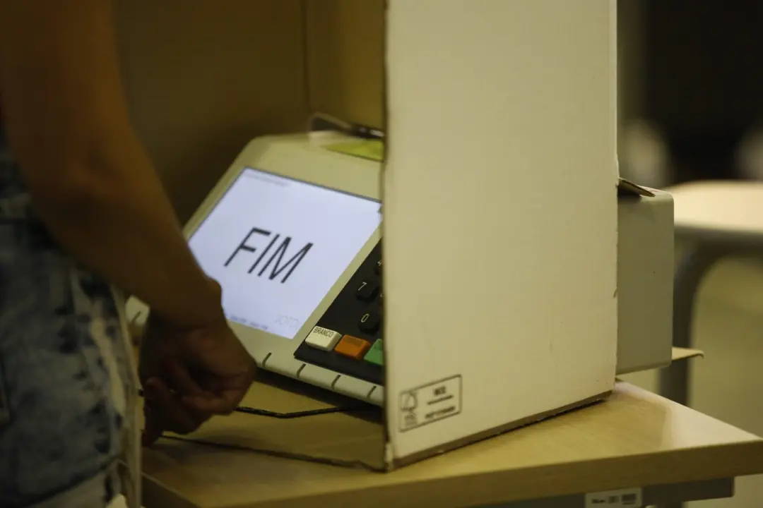 Indicação FALTOU na consulta do TSE não significa que o eleitor nao votou, o sistema estava em processamento dos dados …
