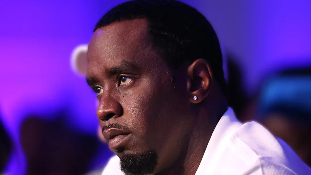 Diddy terá sua data de liberdade adiada mais de um mês, passando para 2 de março de 2028. Isso mostra como a vida no si…