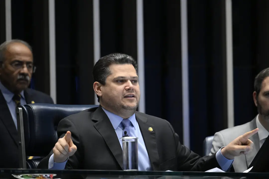 PEC 221/2019 sobre o fim da escala 6x1 deve ser votada na próxima semana, após debates em Plenário esta semana. Tem que…
