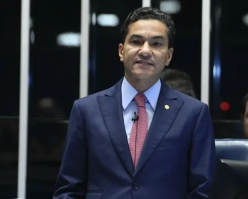 Republicanos apoiam Flávio Bolsonaro no segundo turno. A decisão mudou depois do resultado do primeiro turno, onde Fláv…