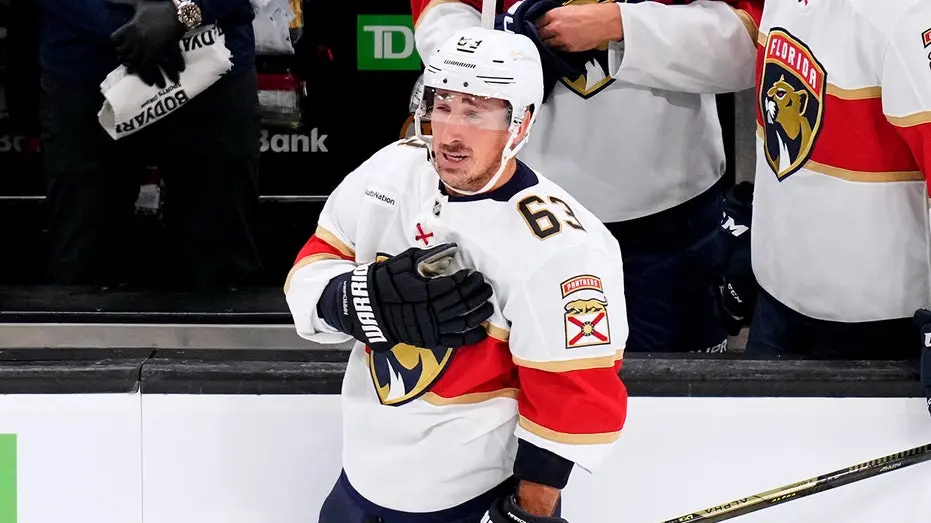 Florida Panthers teve a expectativa de virar uma dinastia após ganhar os dois Stanley Cups seguidos. Depois das lesões …