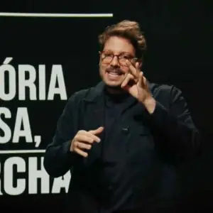 Que História É Essa Porchat? está renovada para 2027, seguindo desde 2019. A longevidade do programa mostra que conteúd…