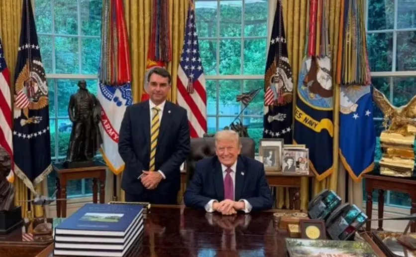 Flávio Bolsonaro falou com o presidente da Colômbia e sugeriu incluir o Brasil no Escudo das Américas para combater nar…