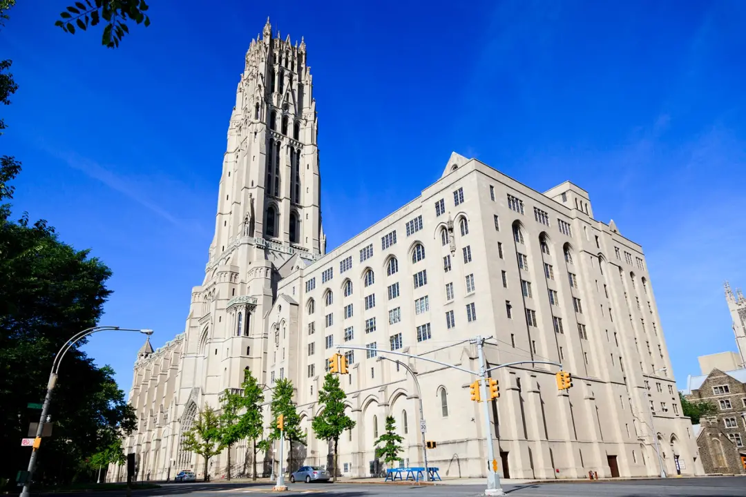 Riverside Church deve pagar 11,3 milhões de dólares para vítima de abuso sexual cometido por Ernest Lorch. É um peso gr…