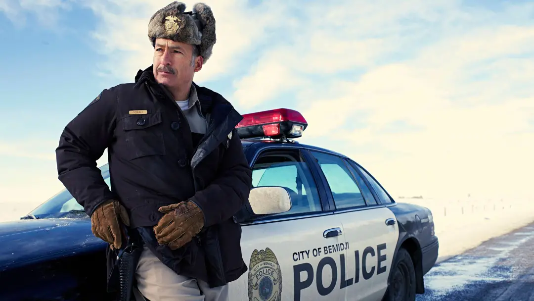 Fargo e o filme, mais cinco temporadas, todos sendo considerados aclamados pela crítica. Cada temporada e o filme conta…