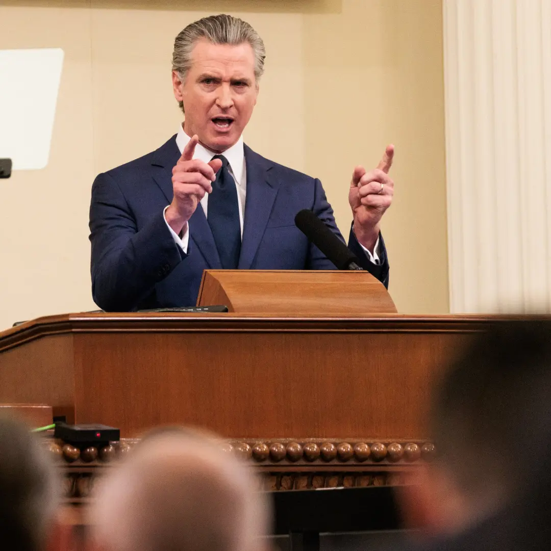 Governor Newsom pensa em acabar com a pena de morte para 563 presos na Califórnia. A revogação muda o sistema prisional…