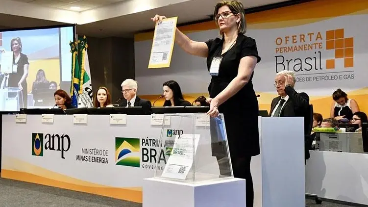 Os 259 blocos que não tiveram oferta no leilão da ANP podem voltar para disputa em futuras rodadas. Isso faz parte da d…