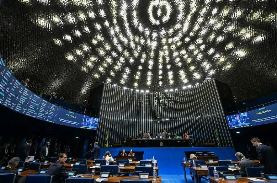 Senadores bolsonaristas querem retirar do STF competência para julgar crimes de autoridades. A proposta visa transferir…