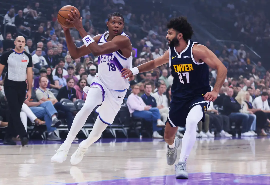 Denver manteve uma vantagem de dois dígitos sobre o Utah Jazz em um jogo de pré-temporada no Delta Center. A ofensiva d…
