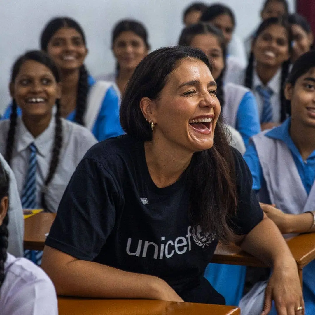 Jessie Ware visitou Uttar Pradesh na Índia para encontrar jovens que estão quebrando estereotipos e achando poder na au…
