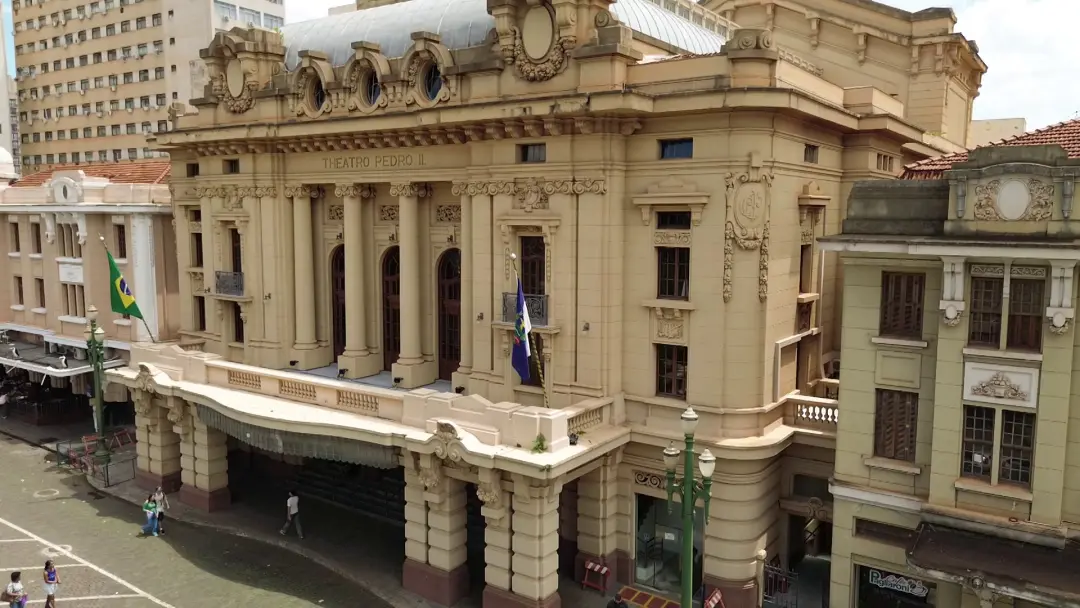 Theatro Pedro II tá fazendo 96 anos no Centro de Ribeirão Preto, SP. Um prédio que viu a cidade mudar do café pro que t…