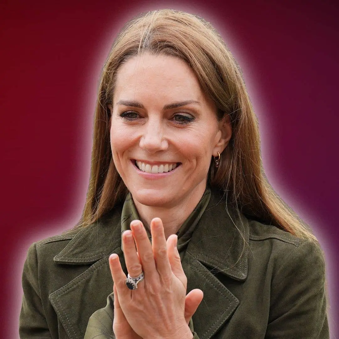 Kate Middleton tem coleção de joias variada, desde brincos de 2 libras de lojas comuns até o anel de noivado da Princes…