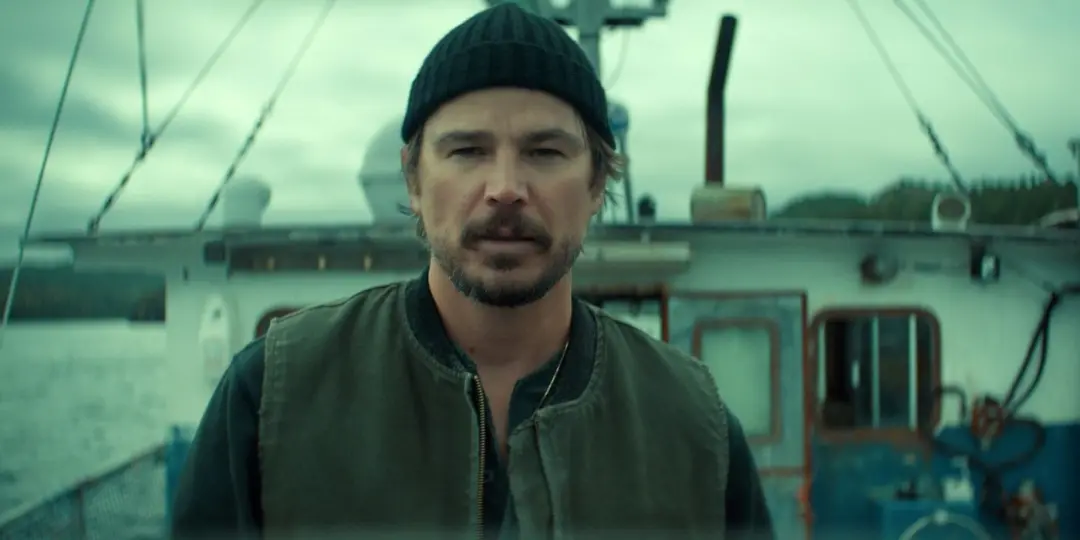 Below de Josh Hartnett usa o terror de fundo do mar, diferente dos filmes tipo Jaws, trazendo temas mais profundos. É i…