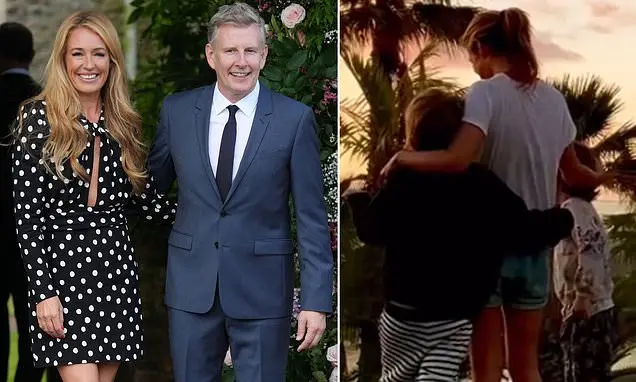 Cat Deeley falou sobre as noites sem dormir que passa pensando nos filhos depois do término com Patrick Kielty. Esse tu…