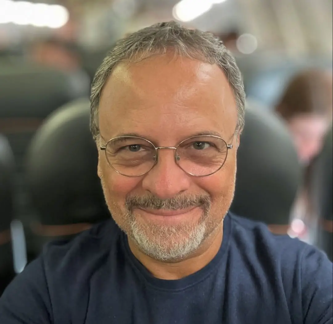 Marcos Breda participa do espetáculo Víboras — A arte do insulto, no Teatro Vannucci no Rio. A peça, que celebra 40 ano…