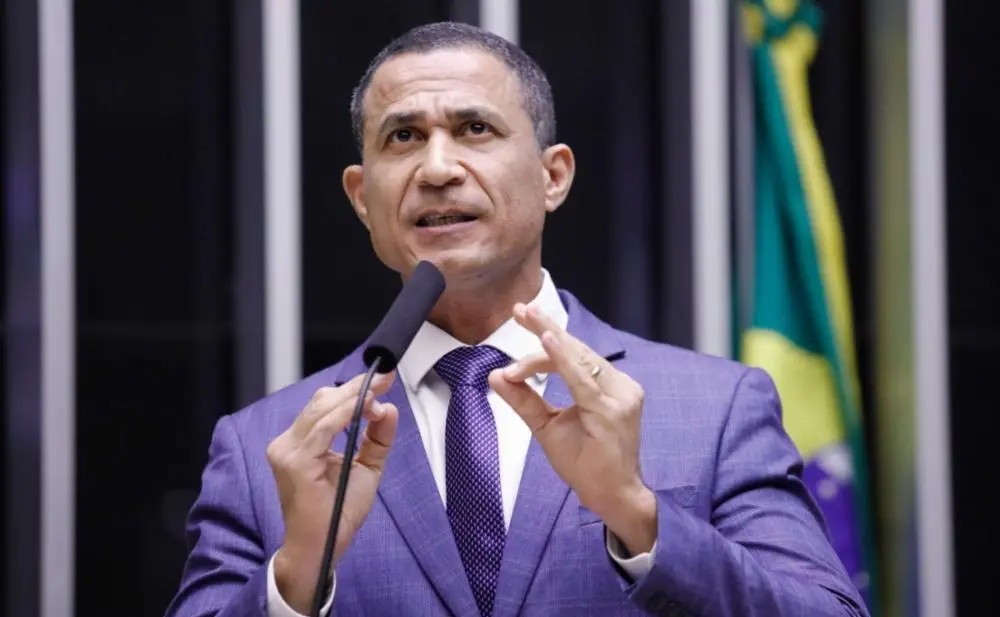 Coronel Assis diz que tem convicção de aprovar redução da maioridade penal no plenário da Câmara. O apoio na CCJ indico…