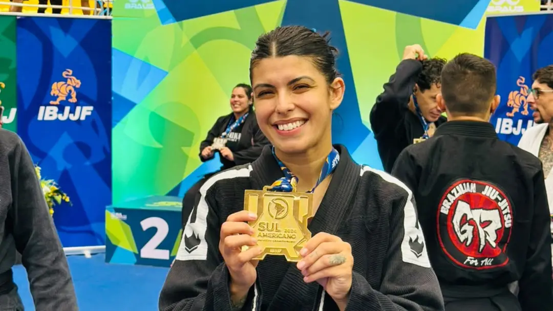 Jenifer Oliveira venceu o Sul-Americano de jiu-jítsu master depois de nove anos fora das competições. Ver quem junta a …