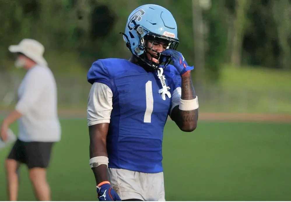 Jamarion Davis, do Gadsden County, acumulou 982 jardas em jogadas ofensivas e 48 tackles na defesa. A versatilidade del…
