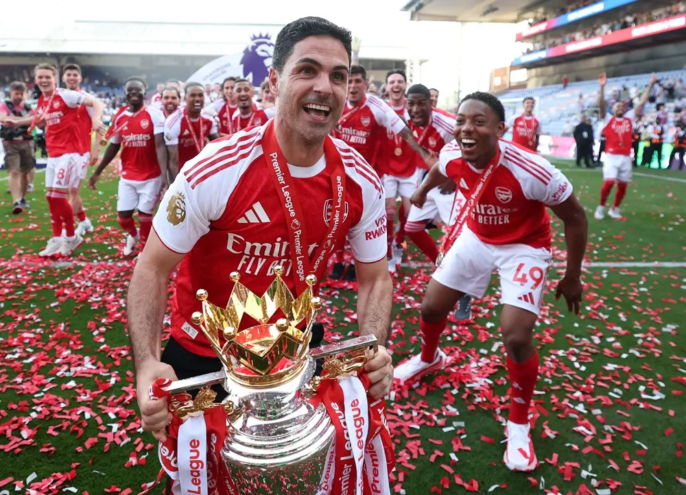 Arteta assinou contrato no Arsenal até 2030, e o pacote financeiro o torna o técnico mais bem pago da Premier League, a…