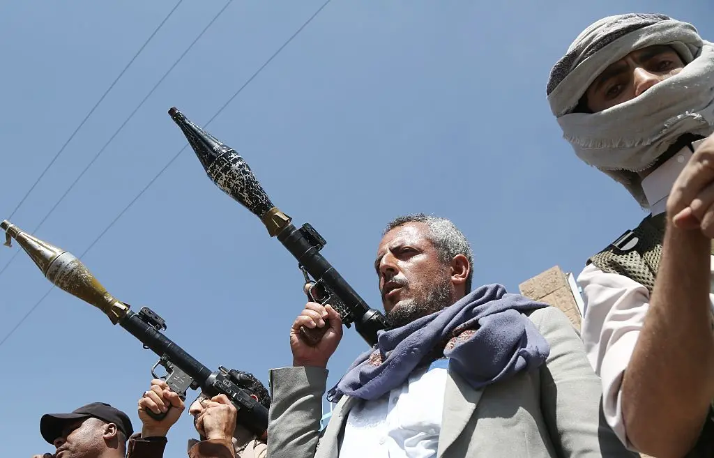 Três pessoas morreram em ataques de rebeldes Houthi em aeroportos da Arábia Saudita, incluindo o Aeroporto Internaciona…